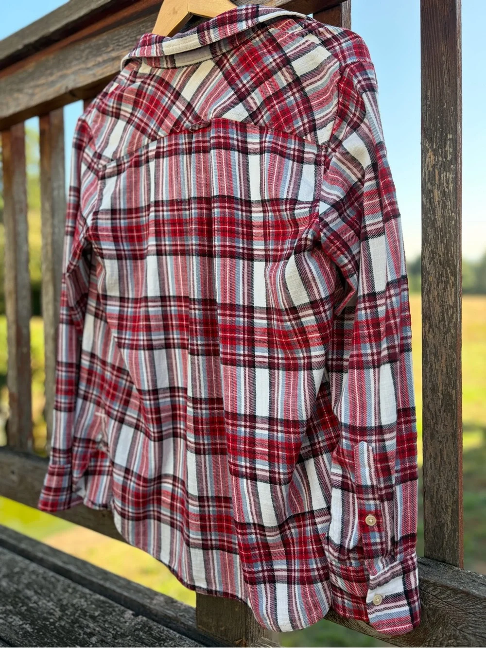 J. Crew Red & White Plaid Long-Sleeve Button-Down Flannel Shirt Women’s Size 2